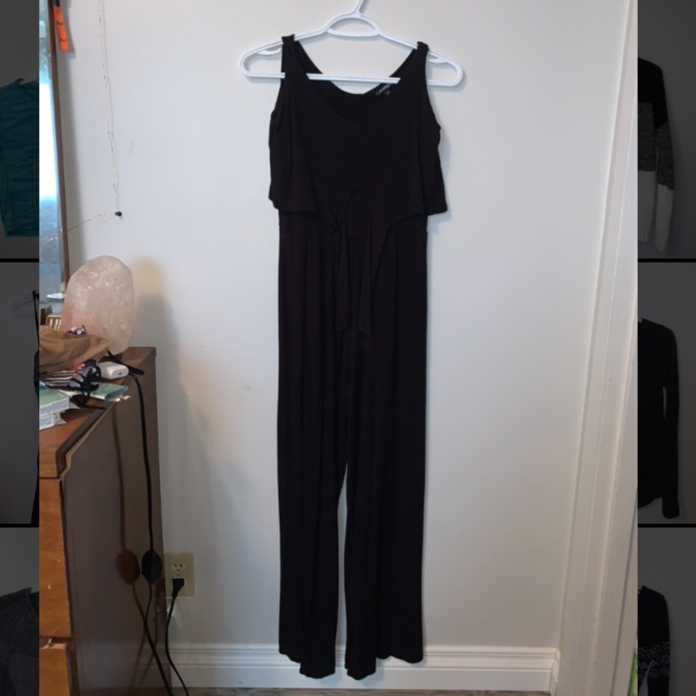 black jumper
